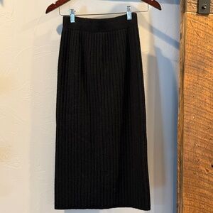 BLACK THICK KNIT RIBBED MIDI SKIRT ...LOTS OF STRETCH